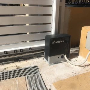 Cổng trượt tự động V2-ALFARISS